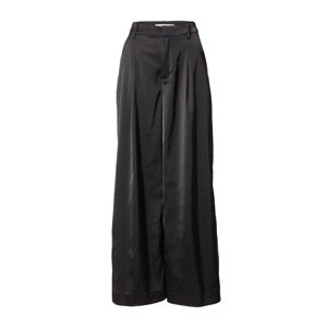 Gestuz Kalhoty se sklady v pase 'Harlow'  černá